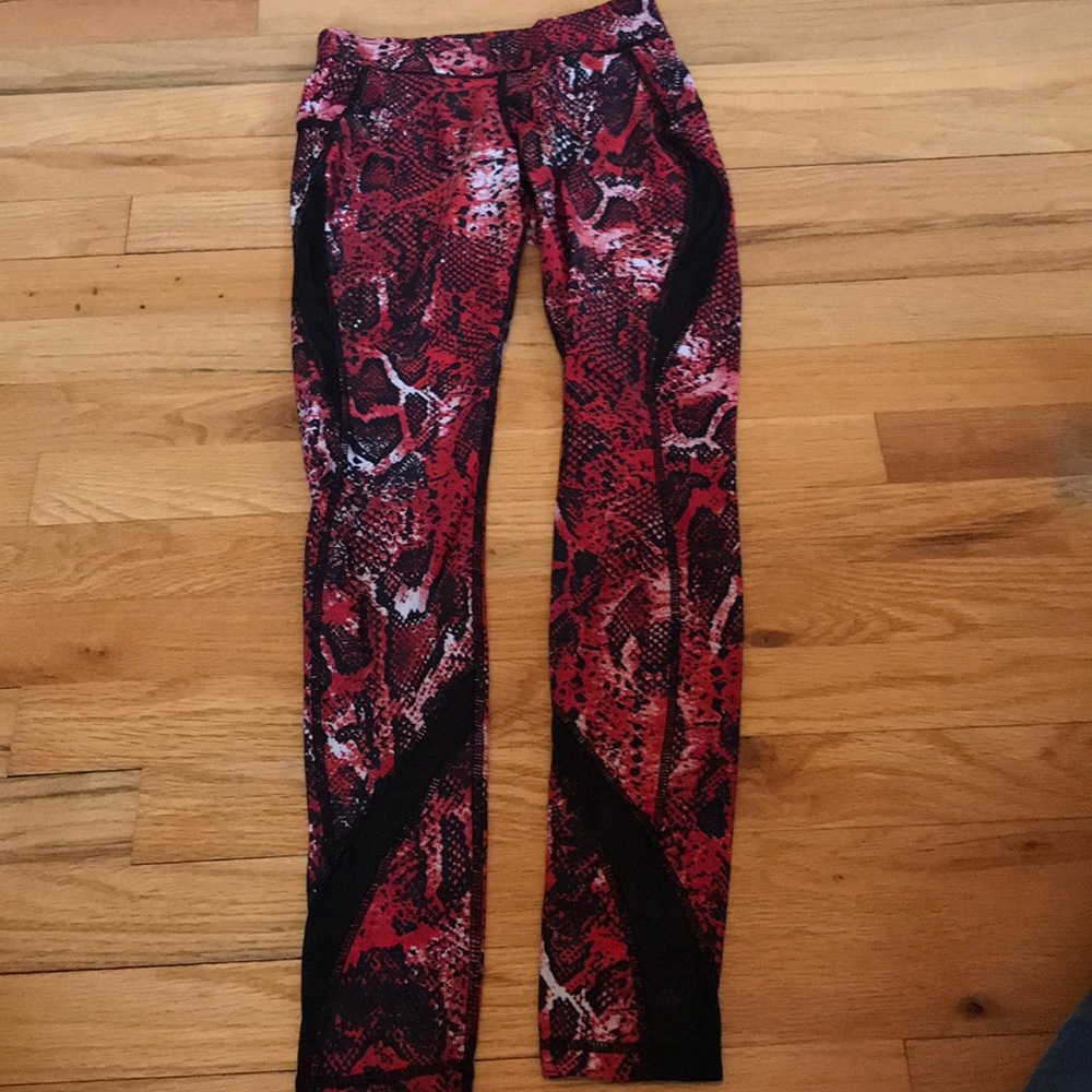 HPE Red Snake Legging